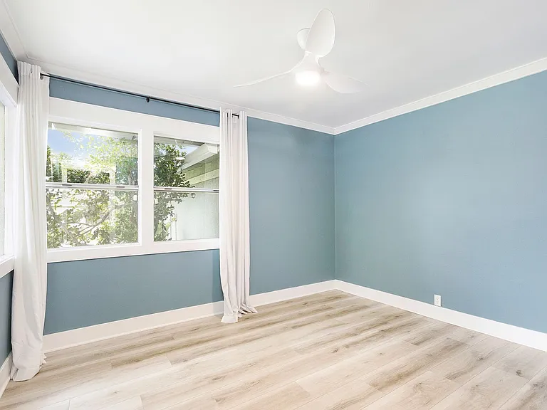 518 E Barkley Ave — Photo 21