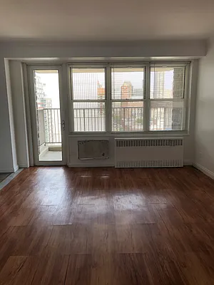 Rented by Green Home NY Realty LLC | media 1