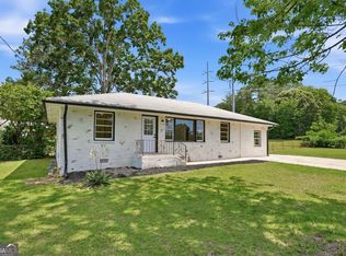 1902 Mural Cir, Morrow, GA 30260