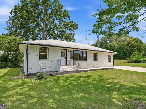 1902 Mural Cir, Morrow, GA 30260