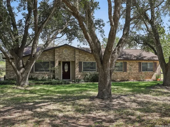 3257 HARDY RD, San Antonio, TX 78264