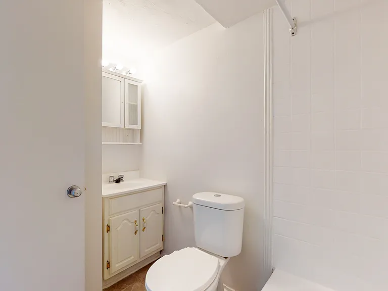 335 Cooper St — Photo 25