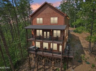 2616 Dogwood Loop Dr, Sevierville, TN 37876