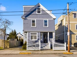 15 Vaughan Ave, Newport, RI 02840