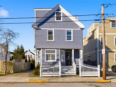 15 Vaughan Ave, Newport, RI, 02840
