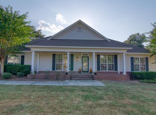 1130 Old Meadow Rd, Valdosta, GA 31605