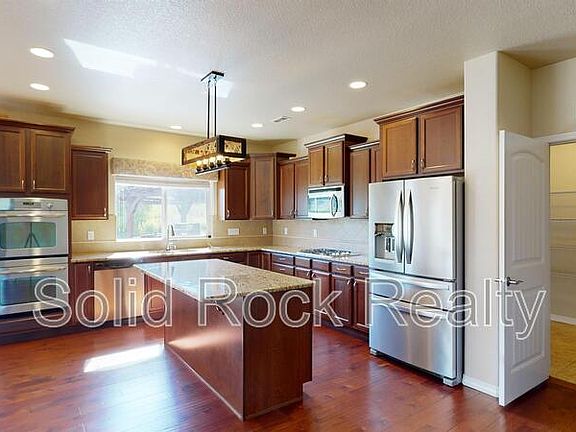 4th image of 655 Woodmoor Acres Dr