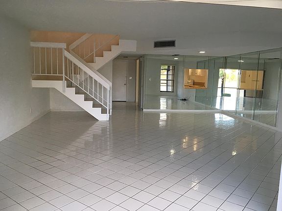 4th image of 6647 Racquet Club Dr #172