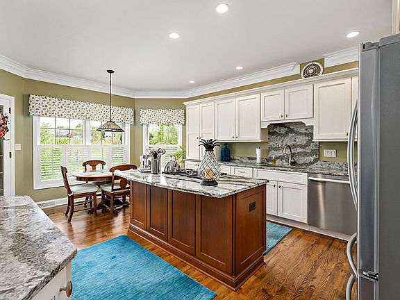 5th image of 3111 Annandale Dr