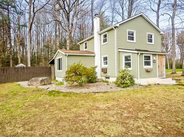 85 City View Blvd, Westfield, MA 01085