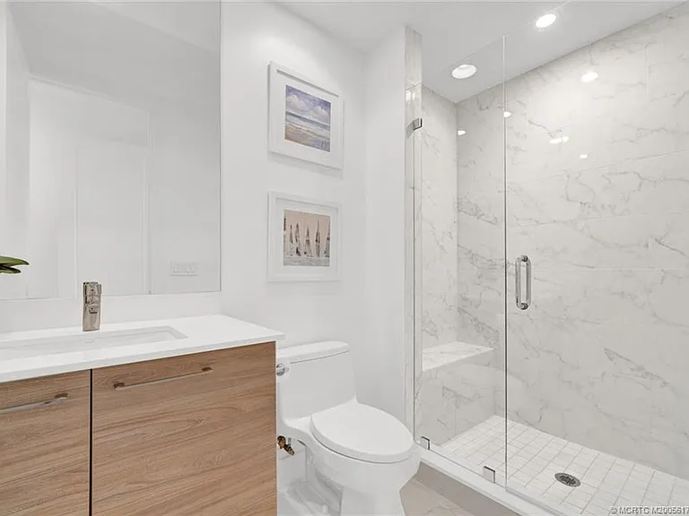 104 Water Club Ct N #18 — Photo 33