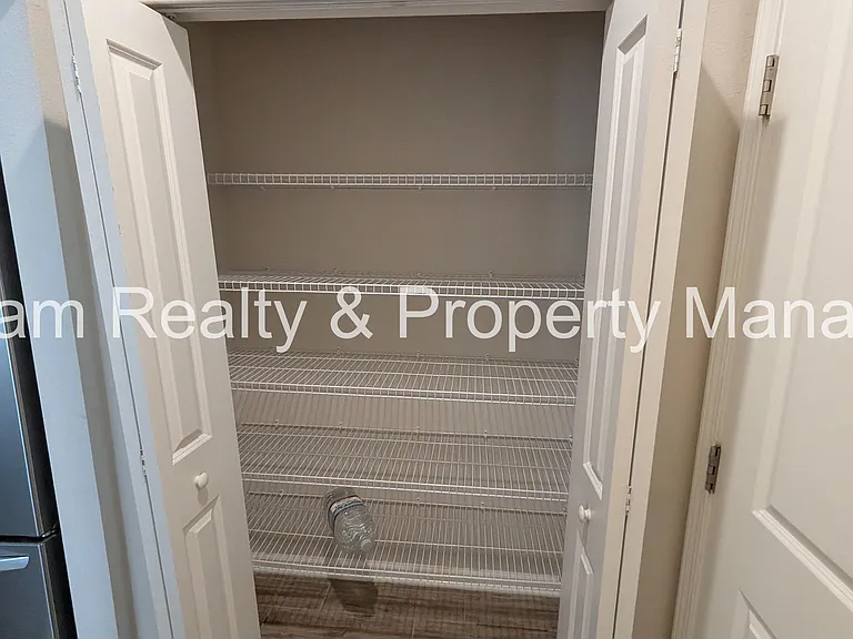 100 Golden Fern Dr — Photo 24