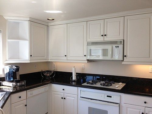 2nd image of 1529 Artesia Blvd