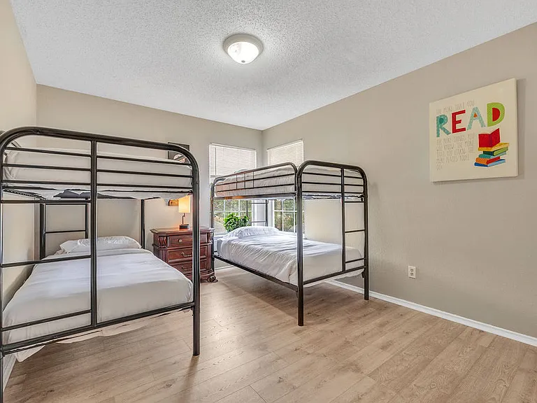 10304 Concord Dr — Photo 28