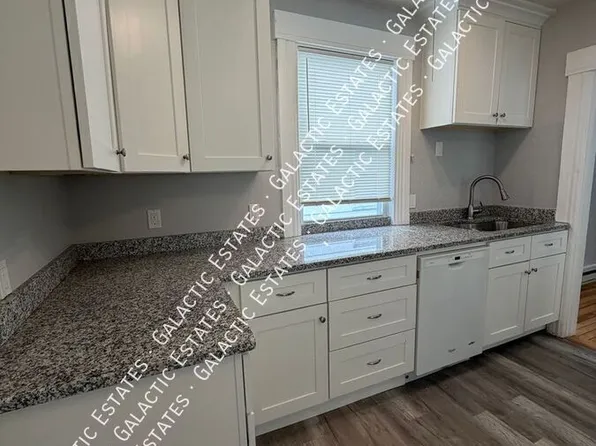 264 Pearl St APT 2, Manchester, NH 03104