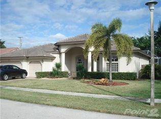 10171 SW 1st St, Plantation, FL 33324