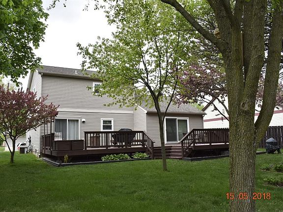 2nd image of 7966 Lake Crest Dr