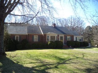 921 Pace Dr, South Hill, VA 23970