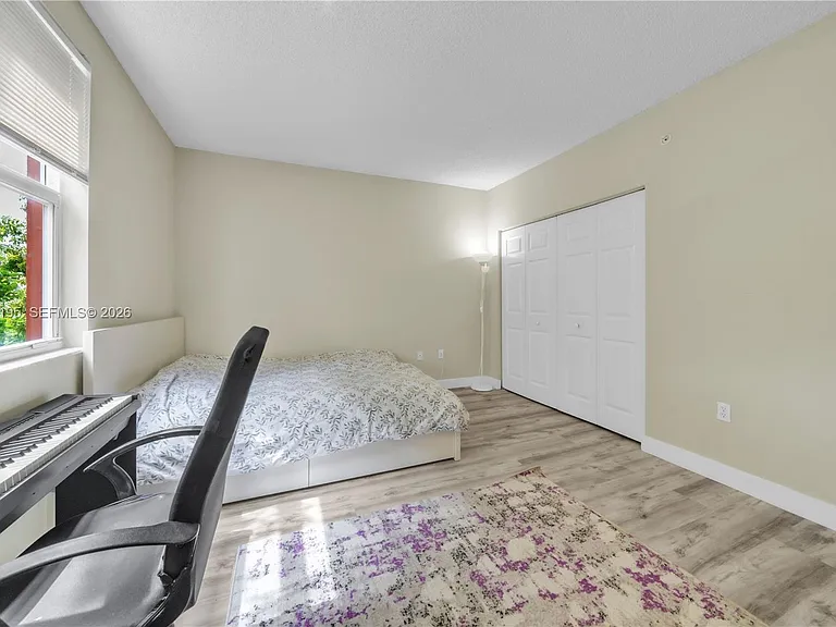 17145 N Bay Rd #4304 — Photo 15
