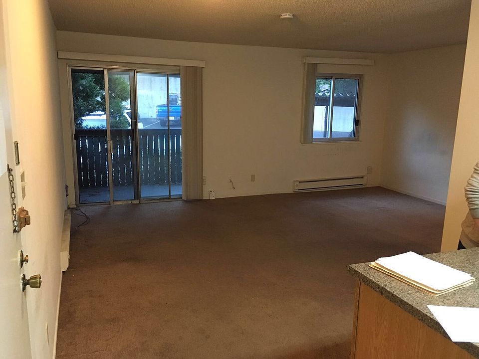 1st image of 407 Piccadilly Pl APT 16