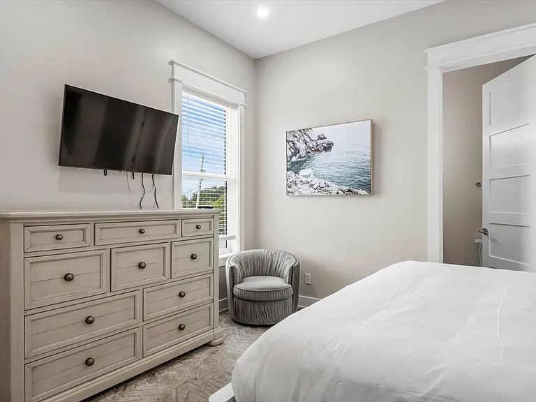 503 Albatross St — Photo 36