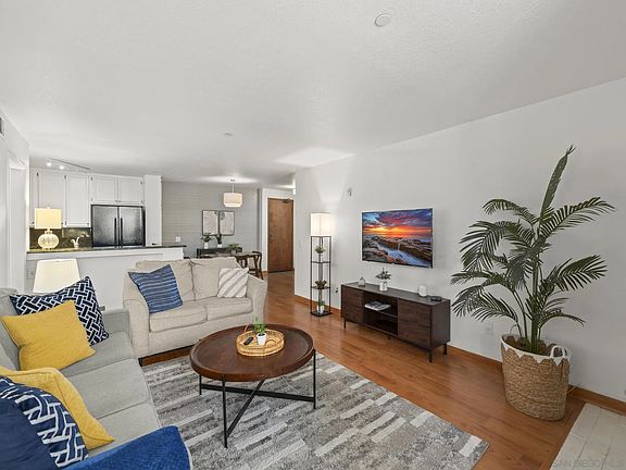 4th image of 850 State St Unit 117