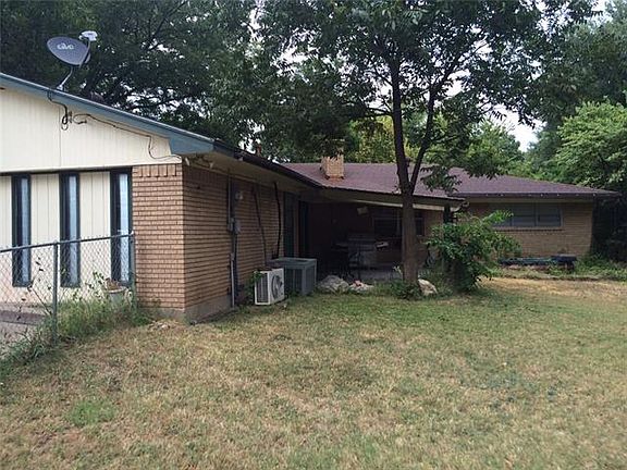 2nd image of 111 Forest Ct