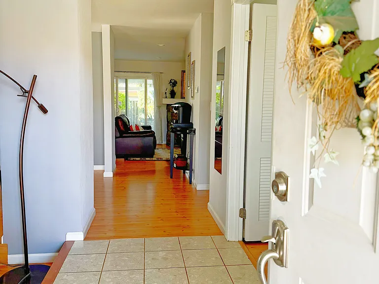 150 Beaumere Way — Photo 2