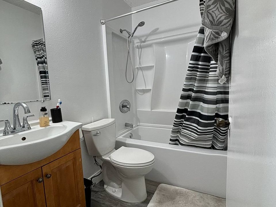 2nd image of 355-114 4th St N