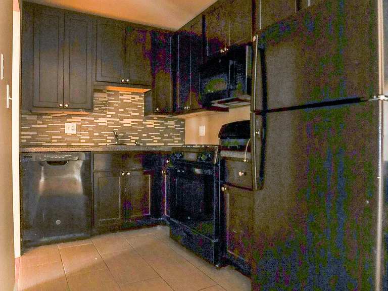 1774 W Highland Ave #204 — Photo 2