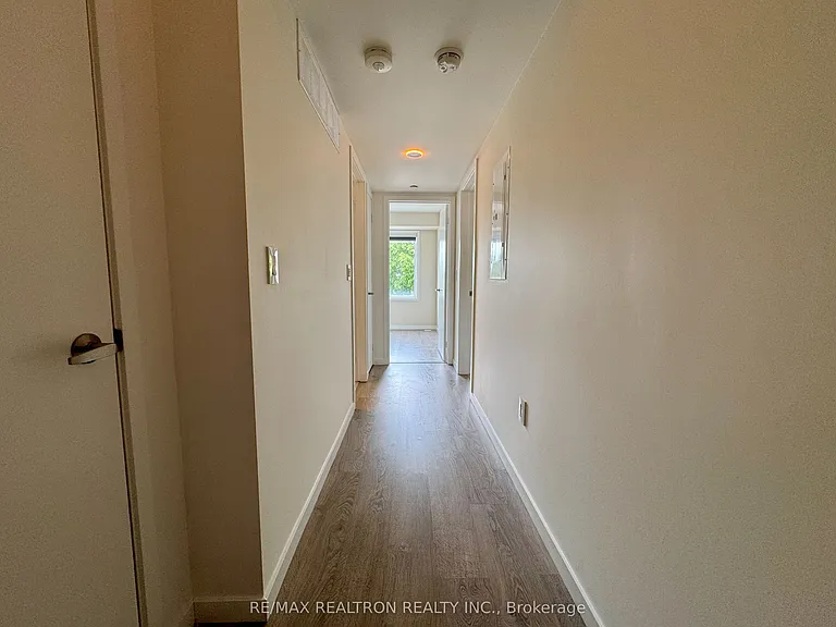 100 Alex Gardner Cir #5 — Photo 17
