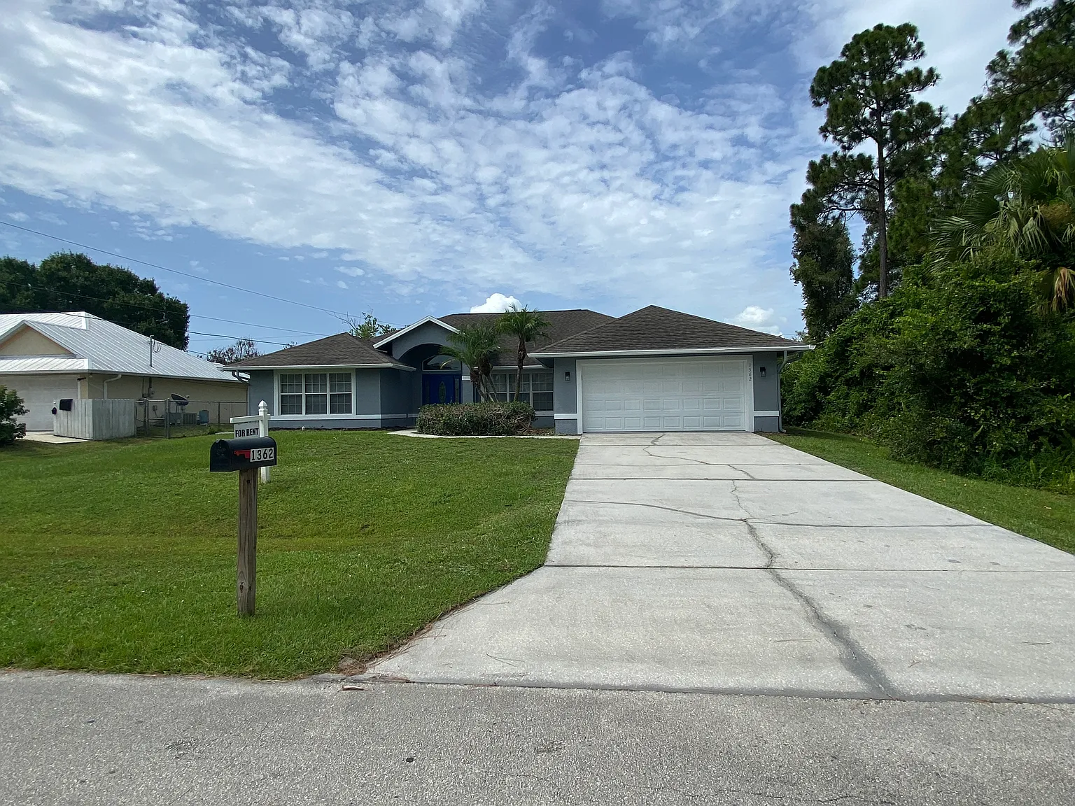 3 bed, 1980 sqft, $2,400 — Photo 2