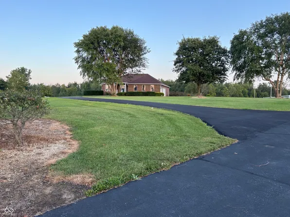 2411 W 625 S, Columbus, IN 47201