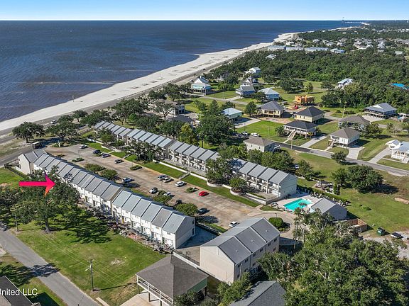 3rd image of 548 W Beach Blvd APT 106