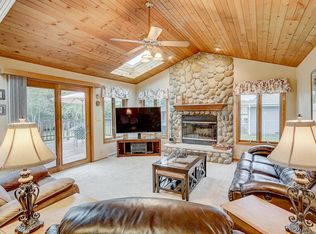 1515 5th Ave, Grafton, WI 53024