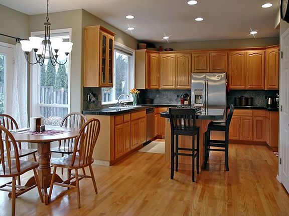 Kitchen with Eating Area & Nook