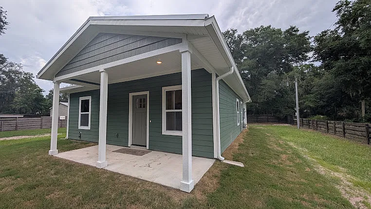 3 bed, 1150 sqft, $1,850 — Photo 3
