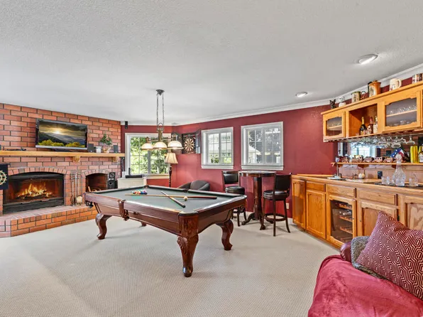692 Zurich Dr, Lake Arrowhead, CA 92352