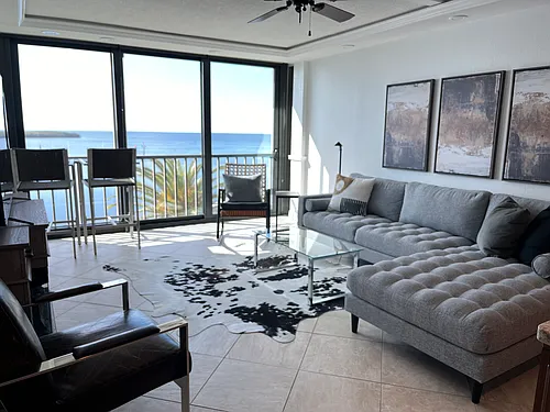 4550 Bay Blvd Photo 1