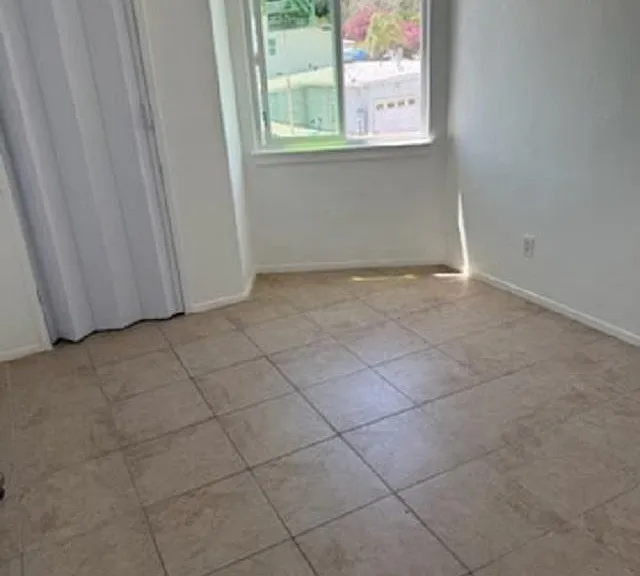 3670 Ocean View Blvd — Photo 5