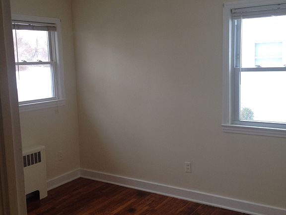 5th image of 1307 Belmont Ave