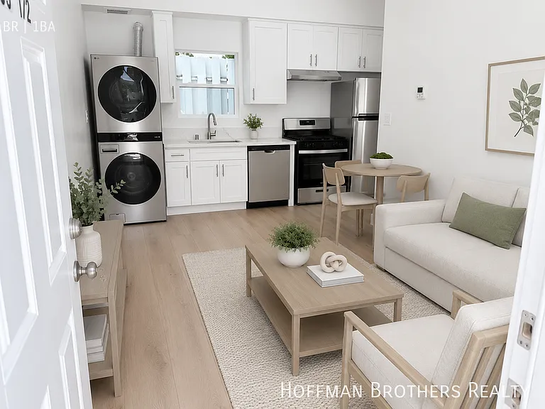 1109 S La Peer Dr — Photo 3