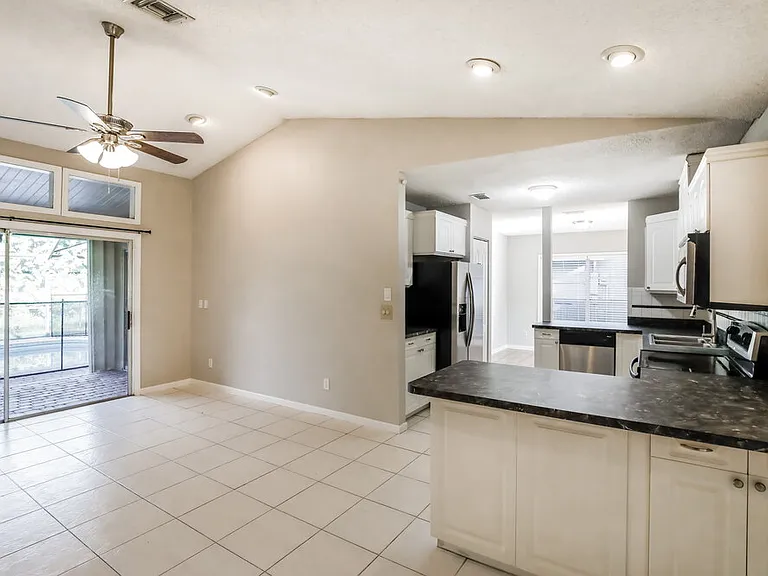 3731 NW 114th Ave — Photo 10