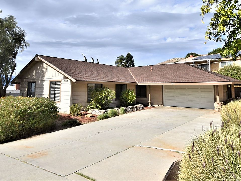 1st image of 3694 E 28th St