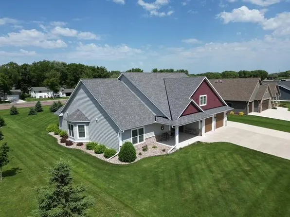 104 Covington Dr, Redwood Falls, MN 56283