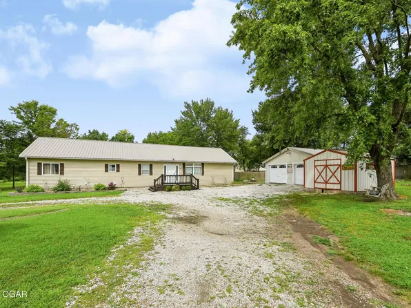 2403 Eve Rd, Webb City, MO 64870