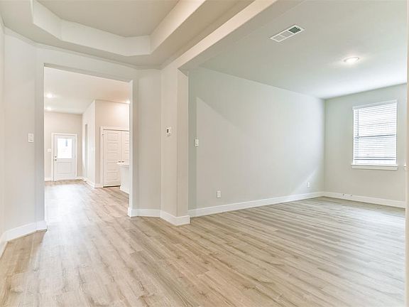 2nd image of 2618 Bayrose Drive