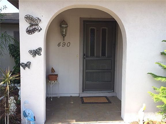 3rd image of 490 Blackburn St