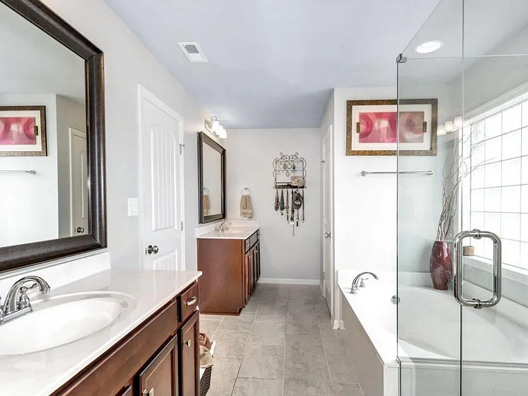 7709 N Catawba Cir — Photo 12