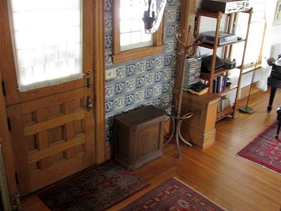 Dutch door